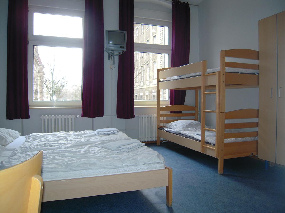Happy Go Lucky Hotel + Hostel Schoneberg Berlin Luaran gambar