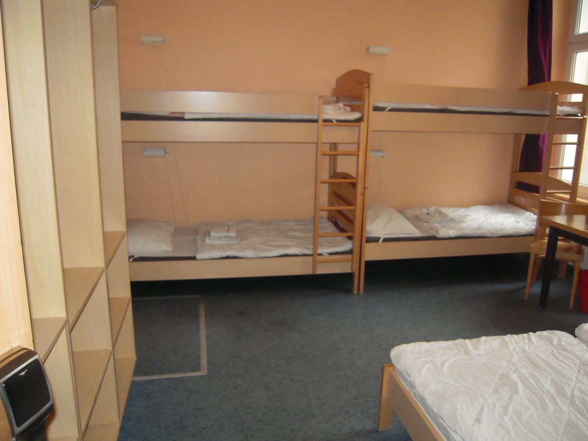 Happy Go Lucky Hotel + Hostel Schoneberg Berlin Luaran gambar