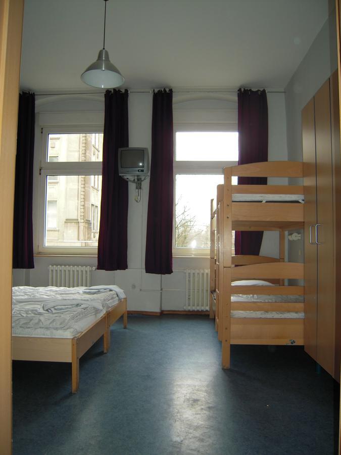 Happy Go Lucky Hotel + Hostel Schoneberg Berlin Luaran gambar
