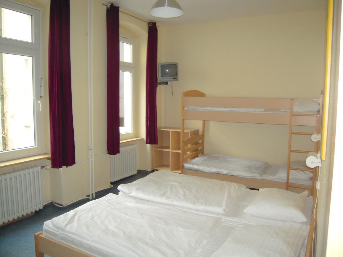 Happy Go Lucky Hotel + Hostel Schoneberg Berlin Luaran gambar
