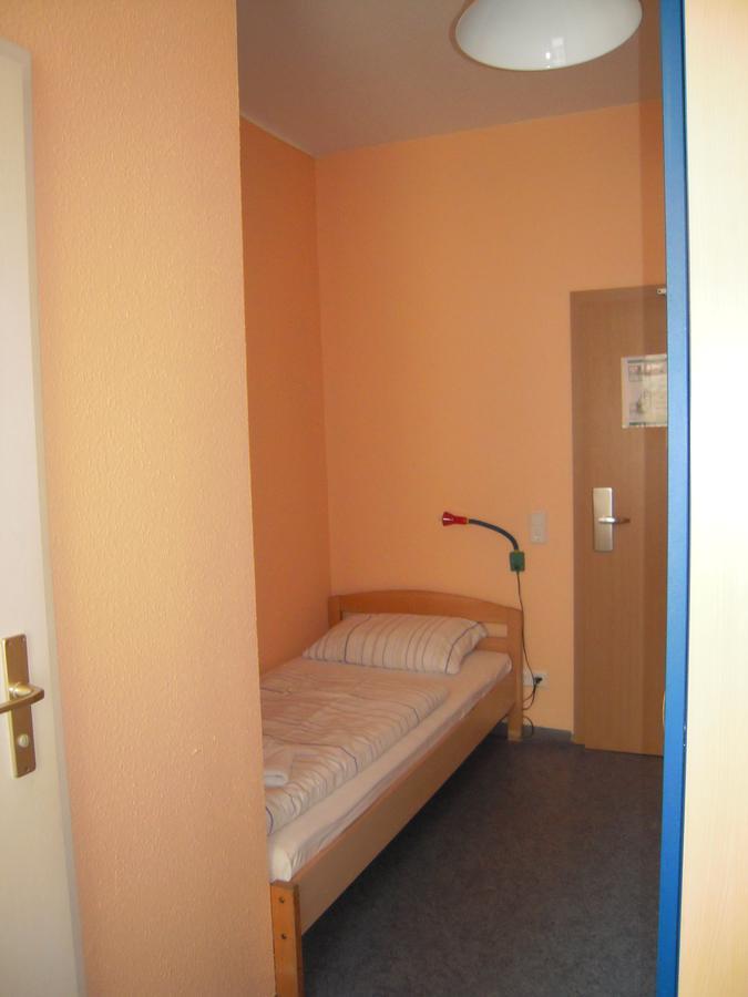 Happy Go Lucky Hotel + Hostel Schoneberg Berlin Luaran gambar
