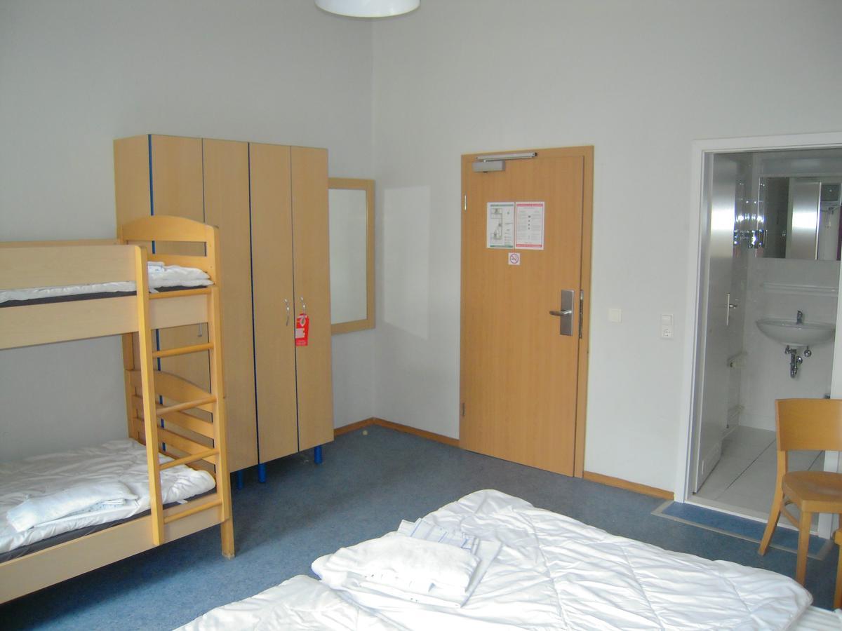 Happy Go Lucky Hotel + Hostel Schoneberg Berlin Luaran gambar