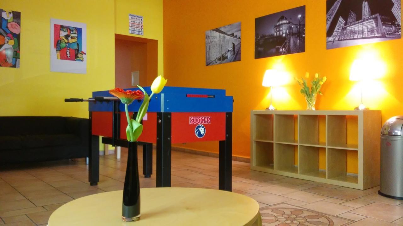 Happy Go Lucky Hotel + Hostel Schoneberg Berlin Luaran gambar
