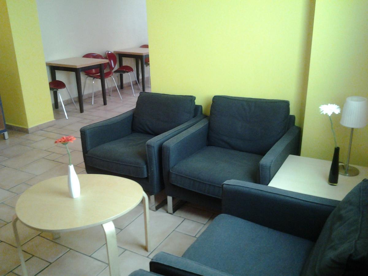 Happy Go Lucky Hotel + Hostel Schoneberg Berlin Luaran gambar