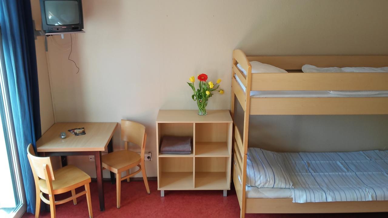 Happy Go Lucky Hotel + Hostel Schoneberg Berlin Luaran gambar
