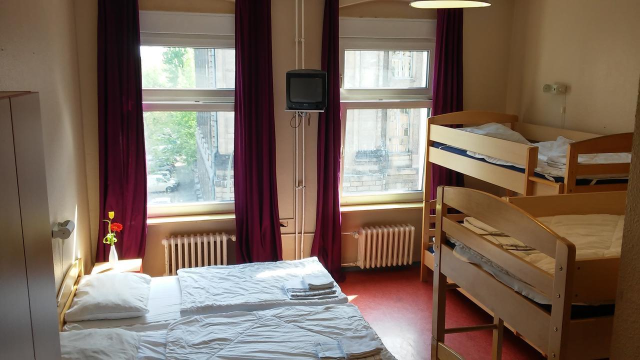 Happy Go Lucky Hotel + Hostel Schoneberg Berlin Luaran gambar